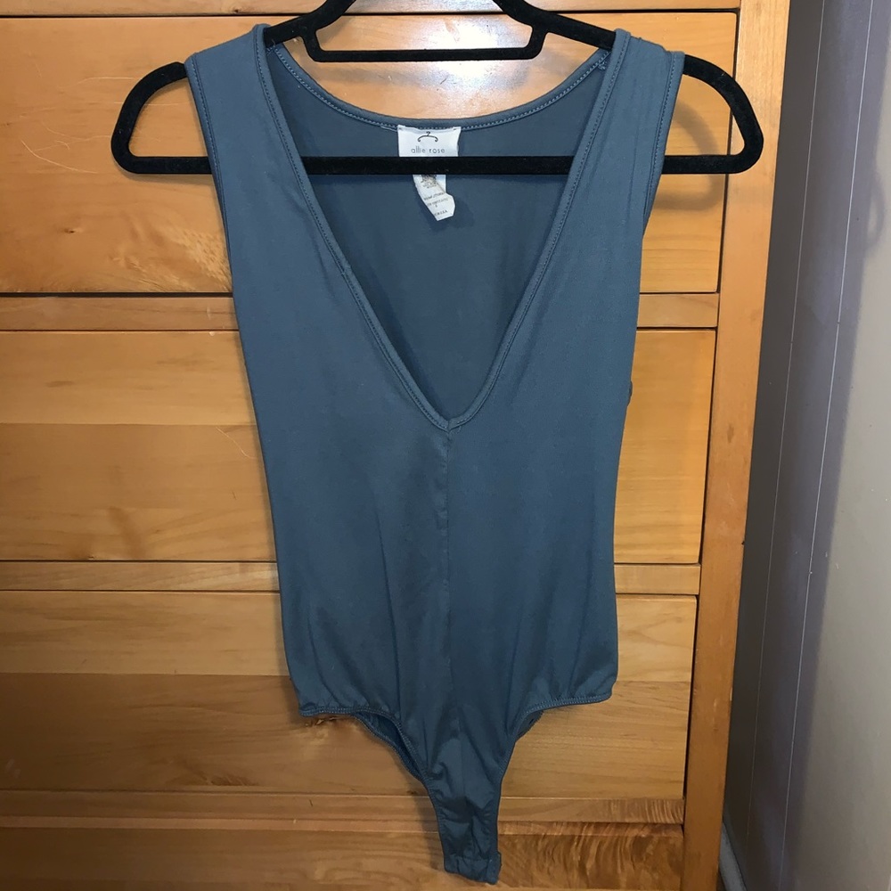 V Neck bodysuit